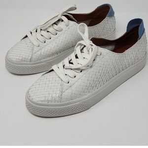 B.O.G Colective Embossed, Leather Off White Lace Up Sneakers SZ 7 made in BRAZIL